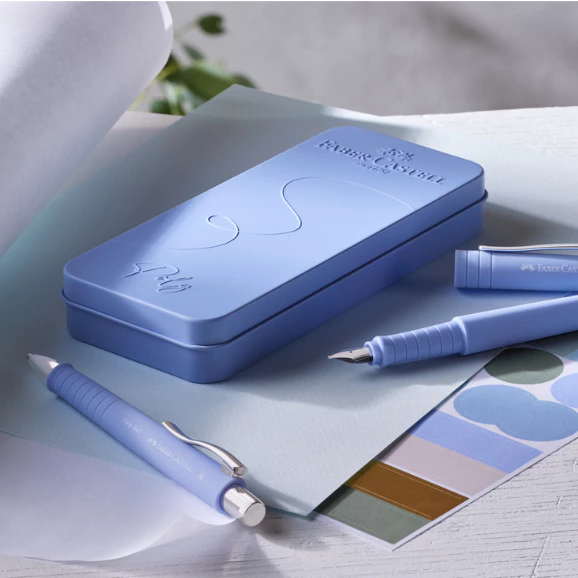 【Faber-Castell】Poly都會樂活QQ鋼筆F尖+自動鉛筆禮盒(鐵盒) 夜幕黑/鳶尾花紫/加勒比海藍 台灣輝柏✿50B004